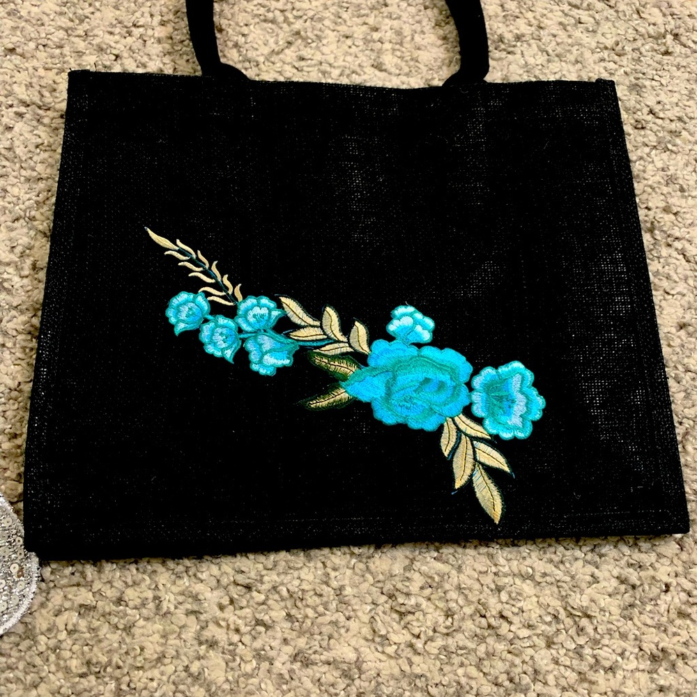 Black jute tote blue flowers